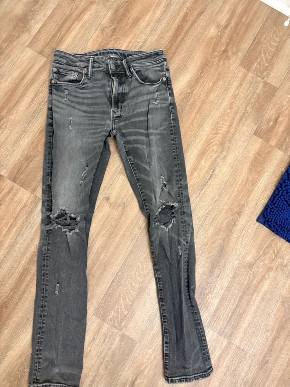 American Eagle Outfitters Men's Black Distressed Skinny Jeans